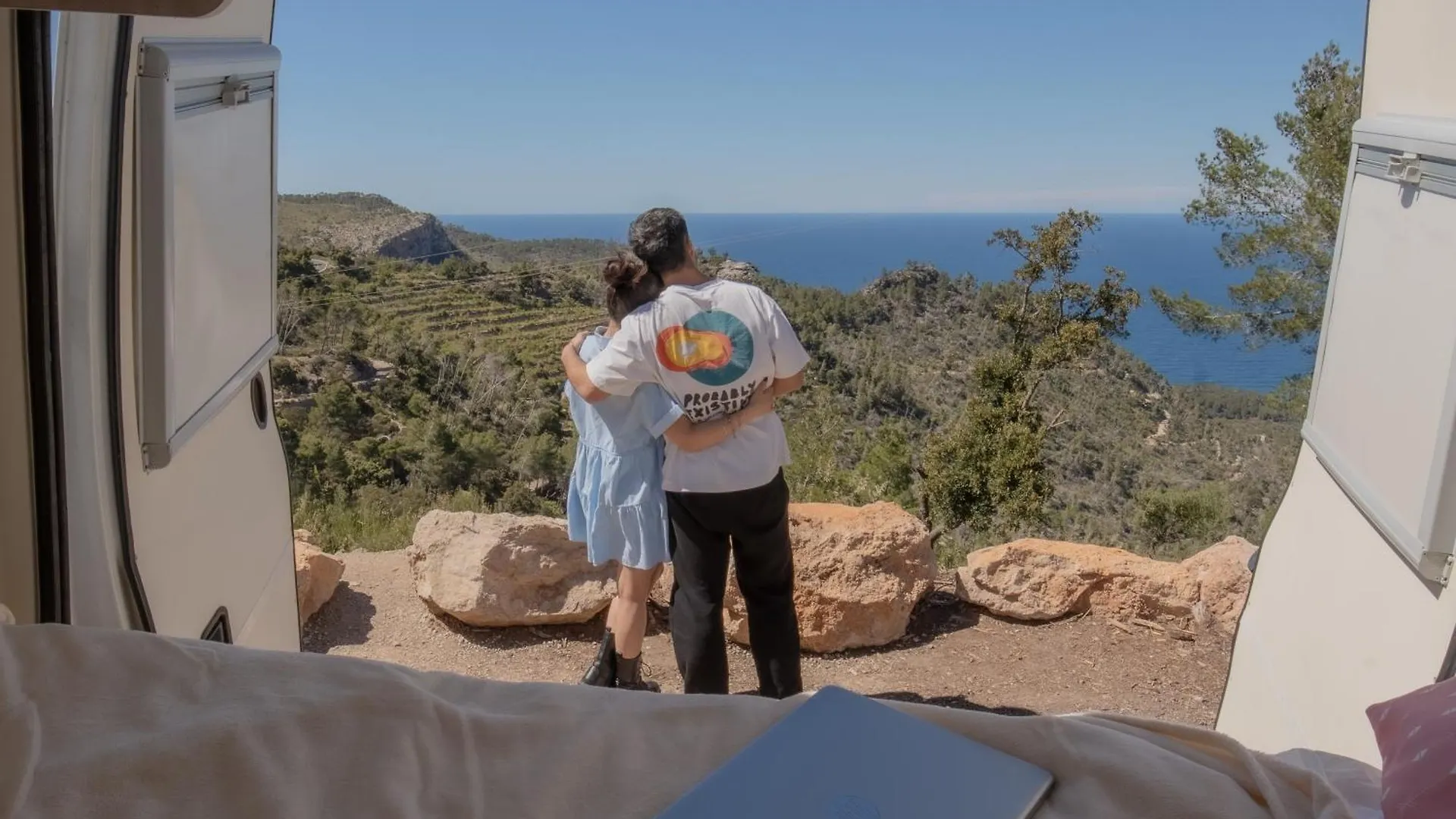 Beautiful Campervan Ses Cadenes Κάμπινγκ